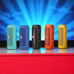 Портативная беспроводная Bluetooth-колонка JBL-002, 15 Вт, FM-радио, функция Power Bank, цвет в ассортименте / Мощный звук и универсальность для любых ситуаций