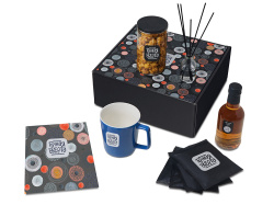 Подарочный набор «Re:y. Treat» с кружкой, сиропом и попкорном, Цвет синий