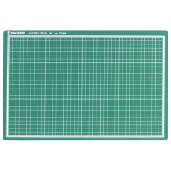 Коврик (мат) для резки BRAUBERG 3-слойный, А3 (450х300 мм), двусторонний, толщина 3 мм, зеленый, 236904