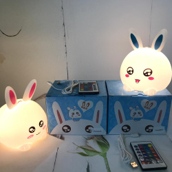 Cветильник – ночник из мягкого силикона "Белый Кролик" LED мультиколор (Пульт управления) Розовый