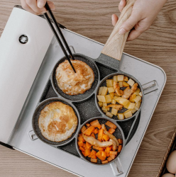 Порционная алюминиевая сковородка сковорода с антипригарным покрытием frying pan (4 секции, съемная бакелитовая ручка)