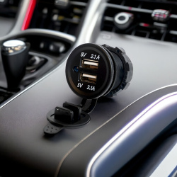 Автомобильный USB разъем SC11, 12V-24V, 2USB, 4.2A / Оптимальное решение для быстрой зарядки и удобства в пути