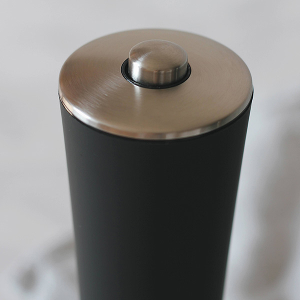 Мельница для специй электрическая  VELOR BLACK KA037, 75 мл, регулировка степени помола, LED подсветка, керамические жернова