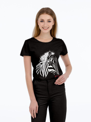 Футболка женская «Арт-рокстар. Kiss Me», черная, S–XL