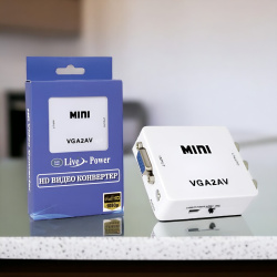 Адаптер H131 Mini VGA2AV 1080p Converter to 3 RCA, белый / Компактное решение для преобразования VGA в AV