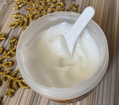 Подтягивающий и разогревающий детокс-крем для тела с ароматом ванильного мороженого Elizavecca Belly