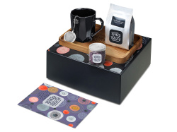 Подарочный набор «Re:y. Hearth»  с кружкой, подносом и чаем, Цвет черный