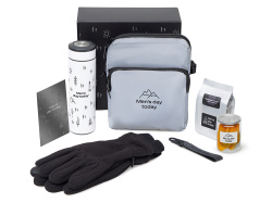 Подарочный набор «Re:m. Step»  с термосом, перчатками и сумкой, Цвет белый