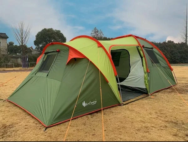 Палатка с тамбуром и двумя комнатами