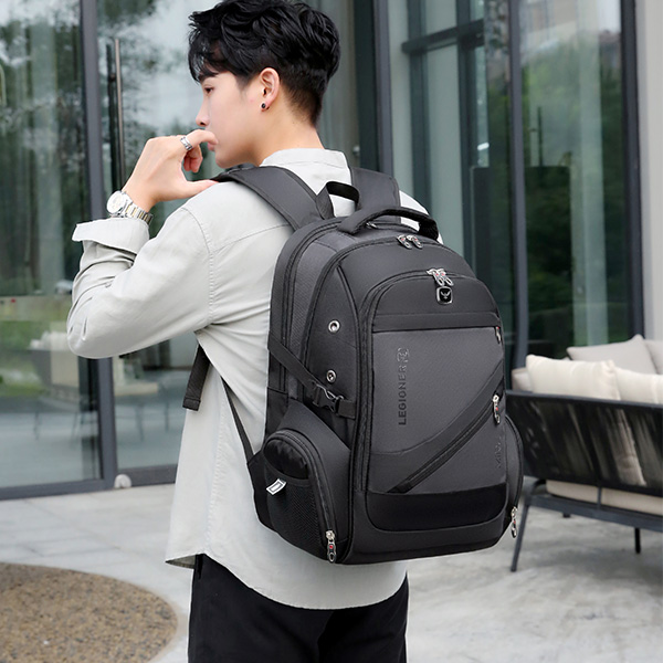 Вместительный рюкзак для ноутбука Legioner Backpack M04, серый / Ортопедическая спинка, вентиляция спины