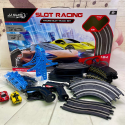 Трек гоночный Slot Racing Управлением джойстиком, 68 элементов, 266 см + 2 машинки