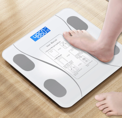 Умные напольные весы Bluetooth Smart Scale (12 показателей тела) / Весы с приложением до 180 кг., белые