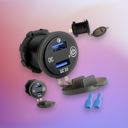 Автомобильный USB разъем GH-WG8 12V-24V + вольтметр QC3.0 2USB / Оптимальный выбор для зарядки устройств в пути