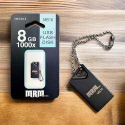 USB-накопитель MRM MB16, металлический, 8 ГБ, 10 Мб/с, USB 2.0/3.0, черный / Стильный и надежный для ваших данных