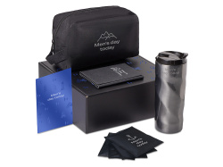 Подарочный набор «Re:m. Road»  с термокружкой, косметичкой и обложкой для паспорта, Цвет черный