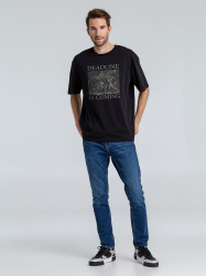 Футболка оверсайз Deadline, черная, XS–XXL