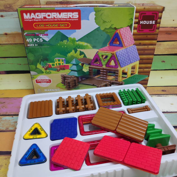 Магнитный конструктор Magformers Log House Set "Бревенчатый дом" (Original), 49 деталей