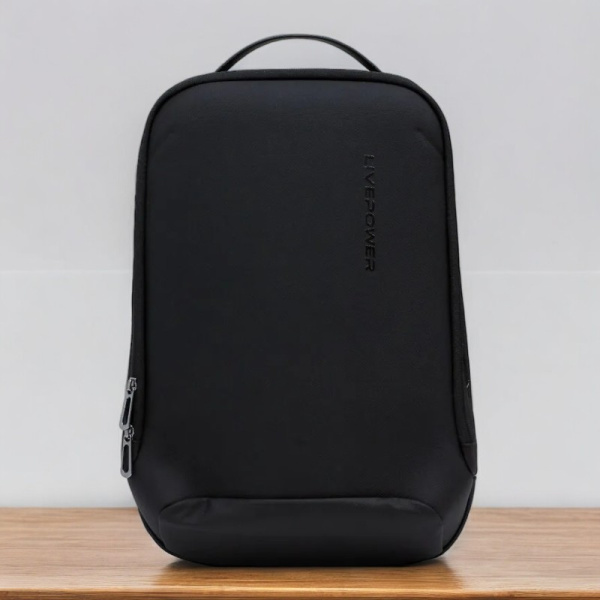 Рюкзак для ноутбука RK01 Черный / Удобный, прочный и практичный