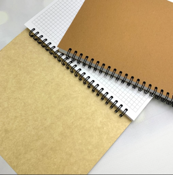 Скетчбук блокнот "Sketchbook" с плотными листами для рисования (А5, бумага в клетку, спираль, 40 лис
