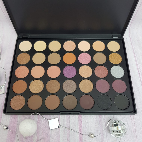 Палетка теней Morphe 35W Gold, 35 оттенков