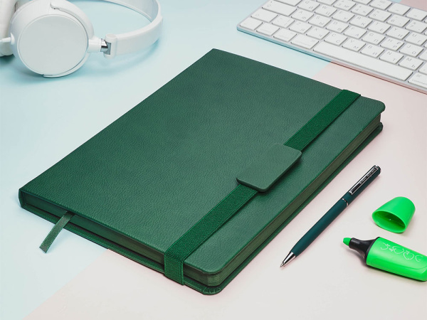 Ежедневник недатированный В5 «Leggenda», Цвет зеленый