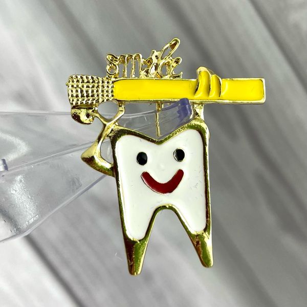 Бижутерия брошь для стоматолога "Зубки" 3.5 см