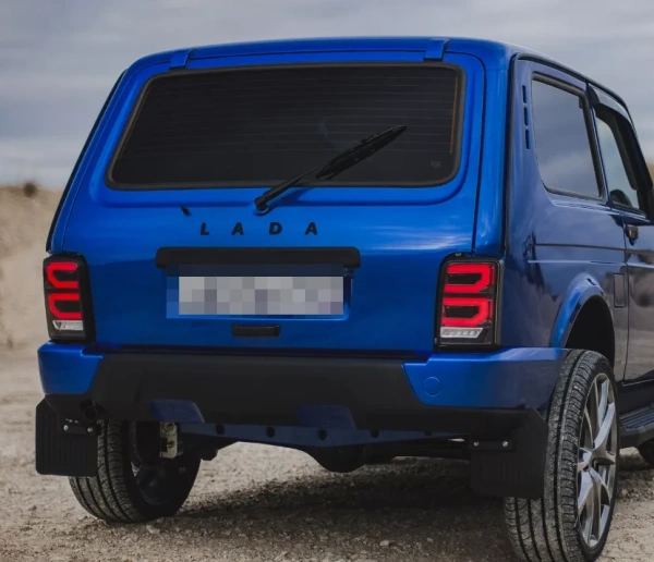 Задние светодиодные фонари для Лада Нива 4x4, тонированные