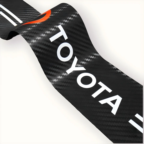 Наклейки защитные на пороги авто Toyota / Защищают от царапин и потертостей