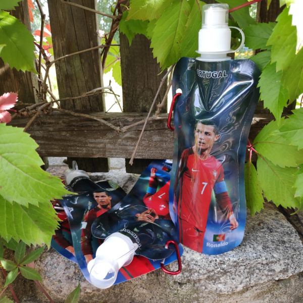 Бутылочка (бутылка - пауч) для воды  мягкая складная с карабином PORTUGAL Ronaldo с защитой от проли