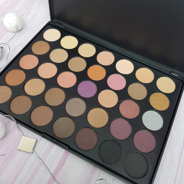 Палетка теней Morphe 35W Gold, 35 оттенков