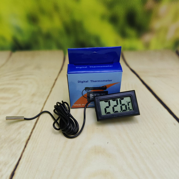 Цифровой электронный термометр с выносным датчиком