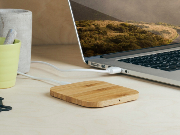 Беспроводное зарядное устройство «NEO Q5 Quick», 10 Вт, дерево, Цвет дерево