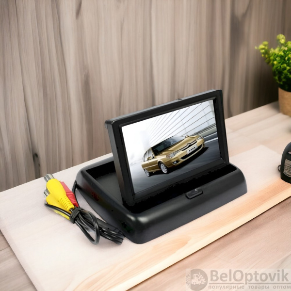 Автомобильный раскладной монитор MX-5200 + 3 RCA / Удобство и универсальность