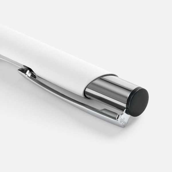 Ручка шариковая Keskus Soft Touch, белая, 13,7х0,8 см
