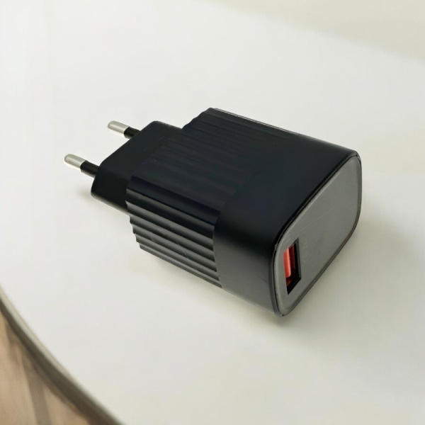 Сетевое зарядное устройство LP XQ25 5V/3.1A 50 штук / Быстрая зарядка (Quick Charge 3.0)