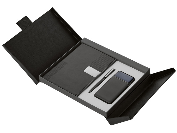 Подарочный набор «Tesla» с блокнотом А5, ручкой и пауэрбенком на 10 000 mAh, Цвет черный