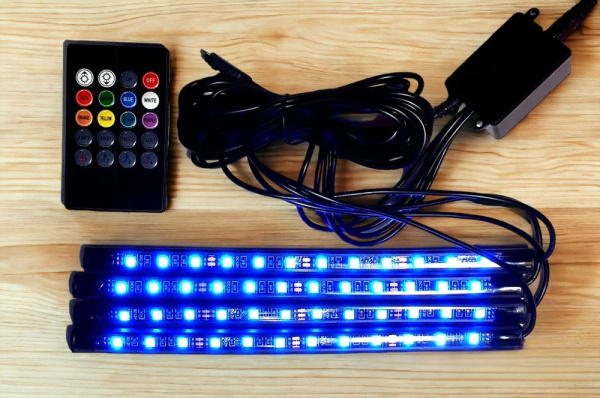 Светодиодная RGB подсветка салона авто со звуковым контроллером