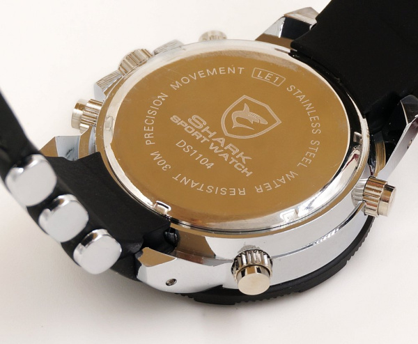Часы Shark DS1104
