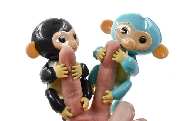 Набор обезьянок Fingerlings на палец