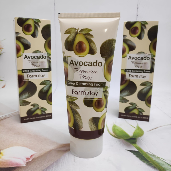 Очищающая пенка для лица с маслом авокадо FarmStay Avocado Premium Pore Deep Cleansing Foam, 180 ml