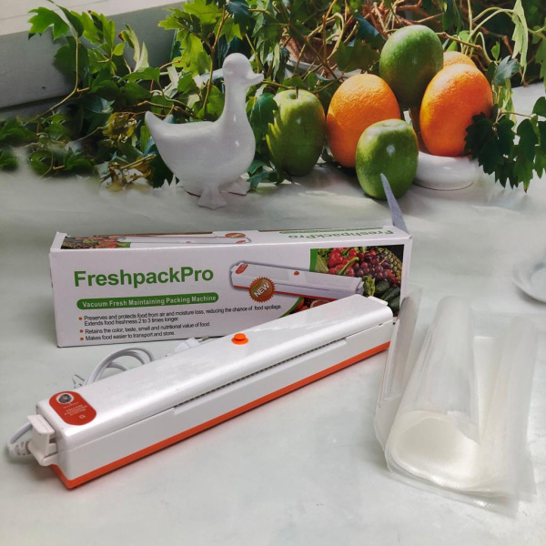 Вакуумный упаковщик (запайщик) FreshpackPro + 10 пакетов для вакууматора. Еда в вакуумной упаковке с