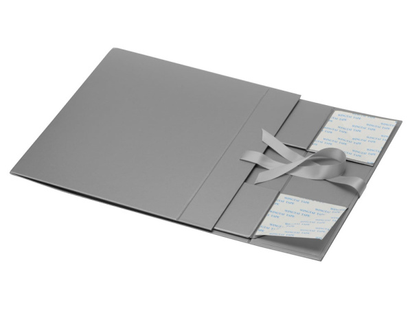 Коробка разборная с лентой и магнитным клапаном, Цвет серебристый