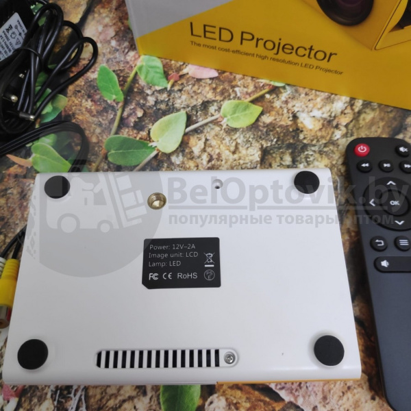 LED Projector портативный переносной проектор светодиодный Aao YG300 (домашний кинотеатр) со штативом