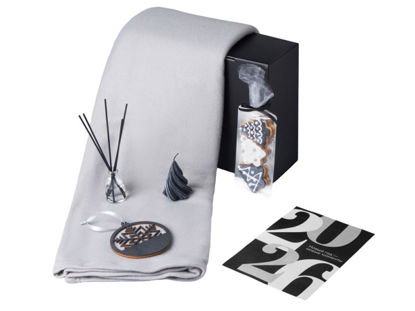 Подарочный набор «Re:Home» с пледом, свечой и диффузором, Цвет серый