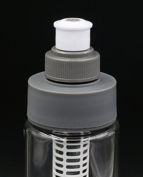Питьевая бутылка с угольным фильтром