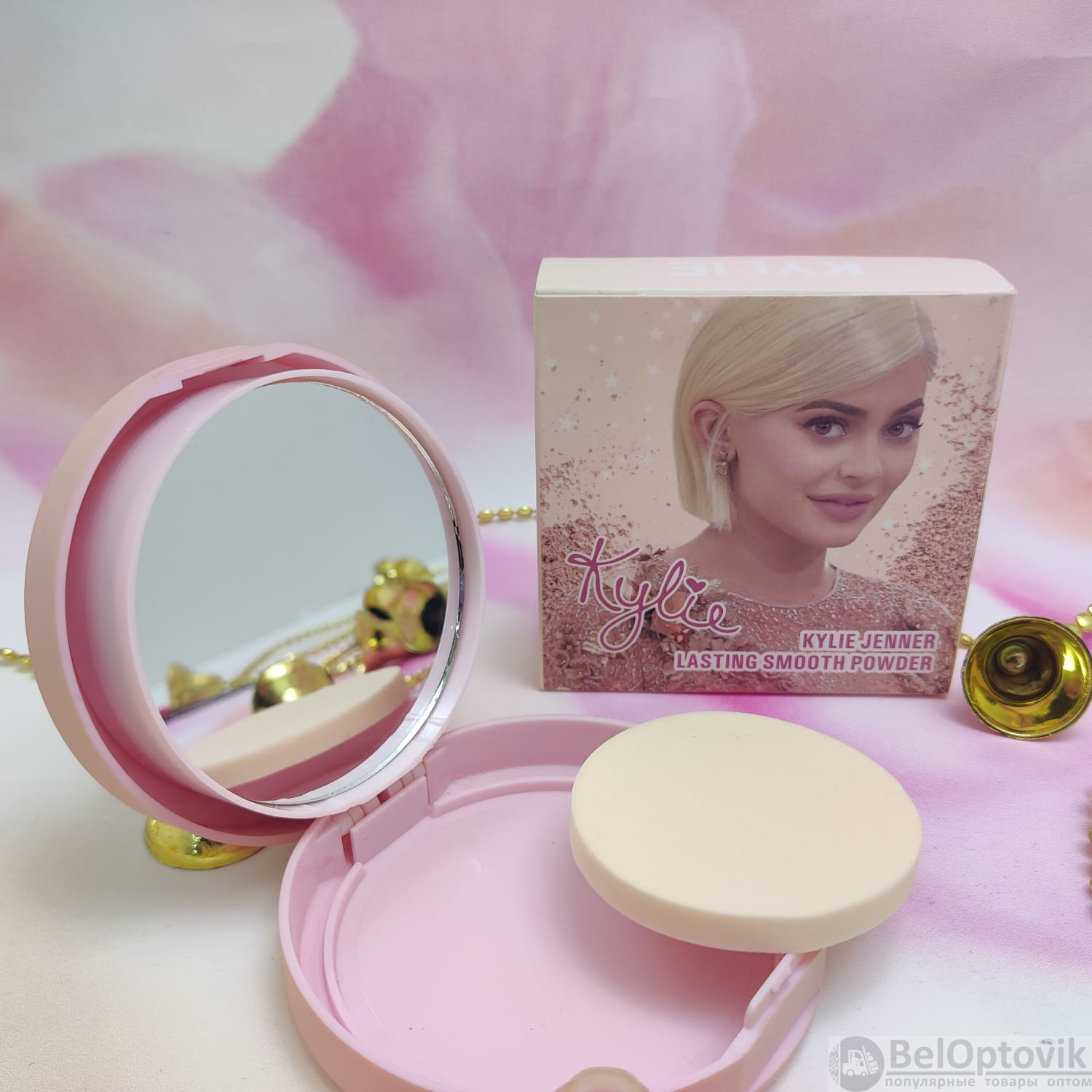 Пудра KYLIE Jenner Lasting Smooth Powder 2в1, 20g (арт: to-4817) от 1 ₽  рублей оптом в Москве