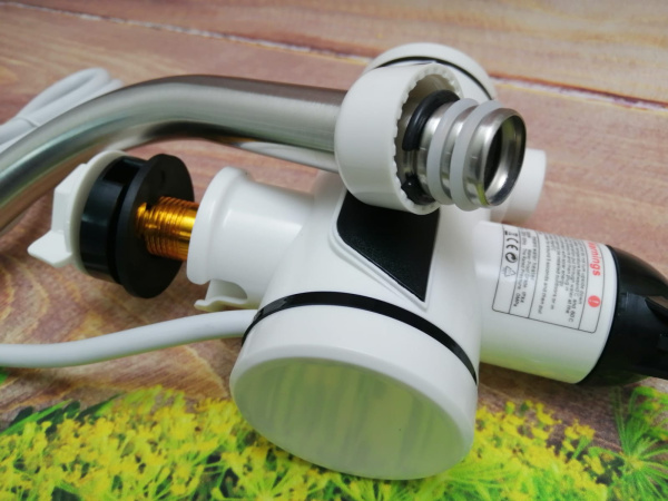 Проточный электрический водонагреватель Instant Electric Heating Water Faucet