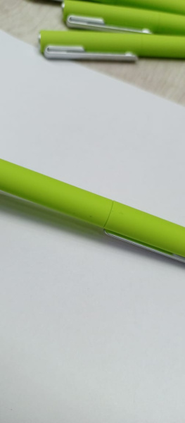 Ручка пластиковая шариковая «Bon» soft-touch, Цвет зеленое яблоко