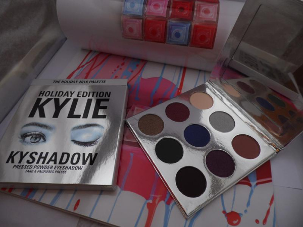 Палетка теней Kylie Kyshadow Holiday Edition (Серебро)/ The Bronze Palette