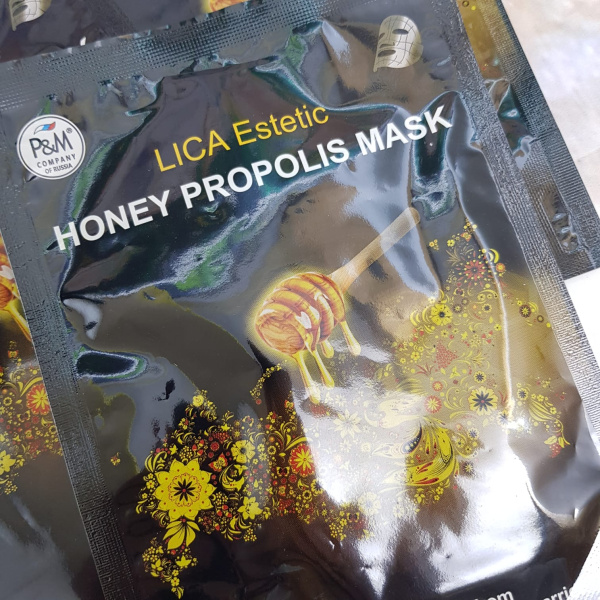 Восстанавливающая тканевая маска Lica Estetic с прополисом  Honey Mask, 30 мл